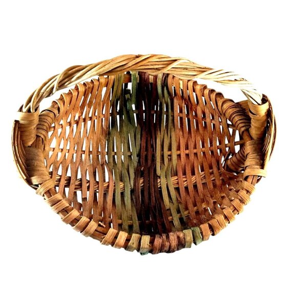 Primitive Handwoven Wicker Butt Basket With Handle-Some Loose Wicker Threads - Picture 5 of 13